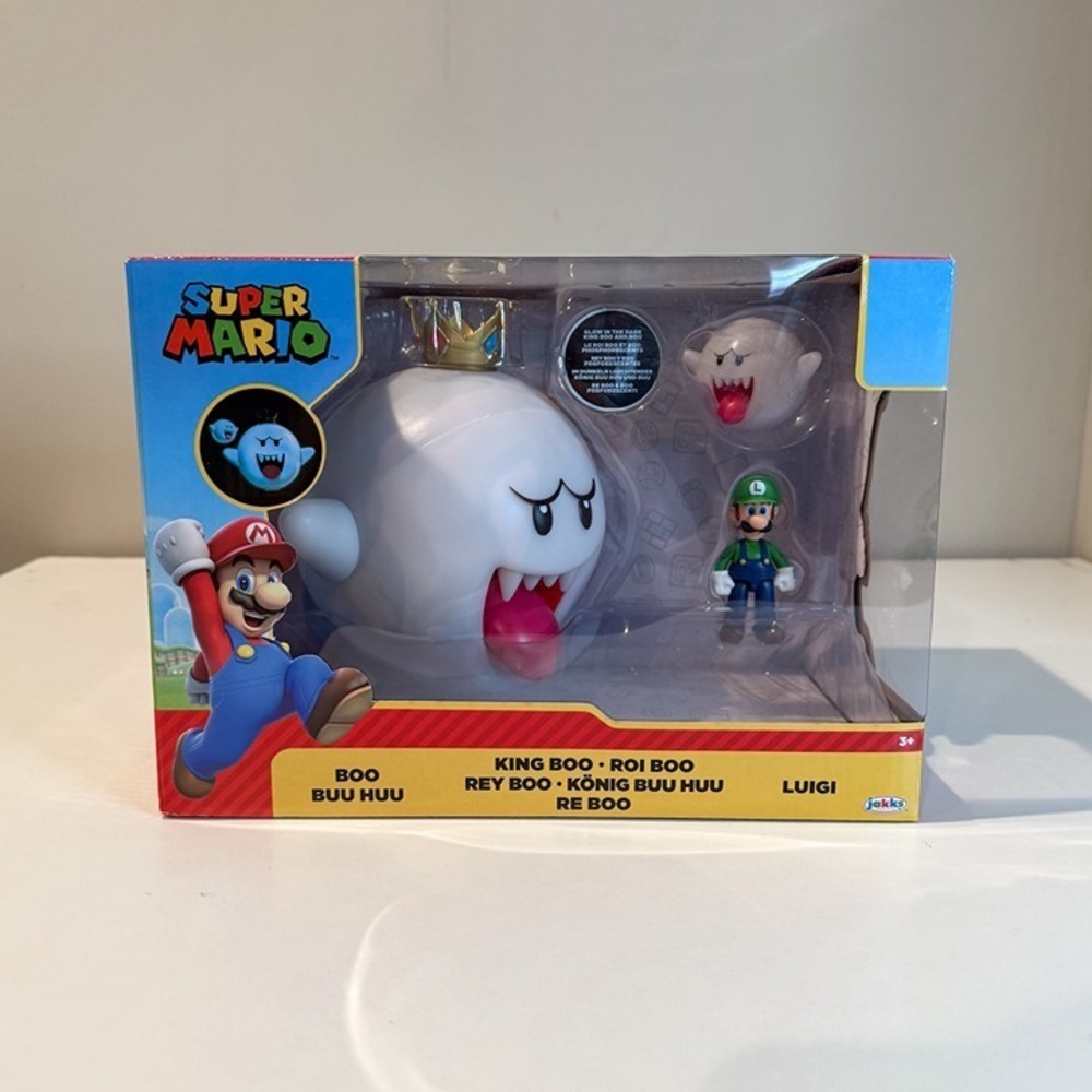 Nintendo Super Mario King Boo, Luigi & Boo Action Figure Set - 3pk Glow in Dark - Picture 8 of 9